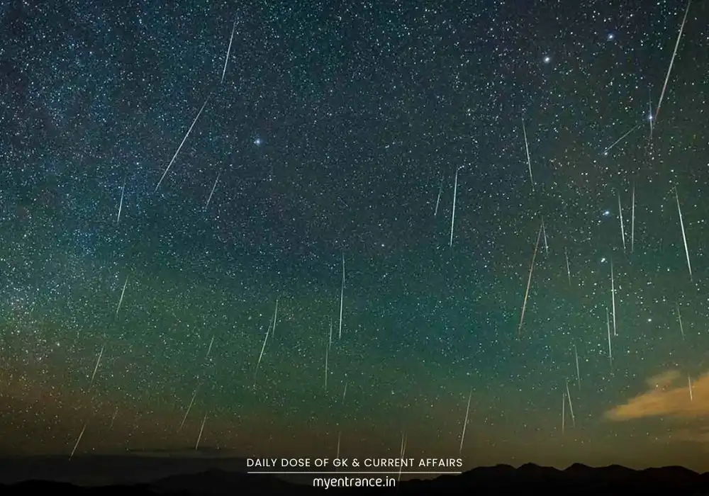 August 2025 night sky over India showing meteor shower, crescent moon with Mars, and planet conjunctions for stargazers