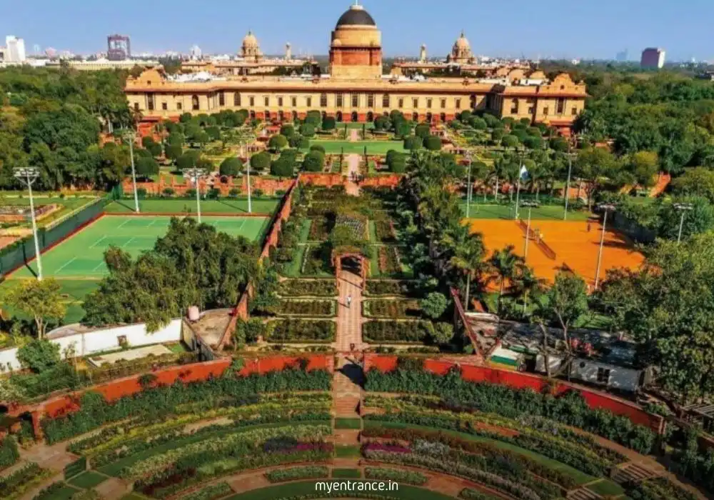 President Murmu inaugurates Amrit Udyan Summer Annuals at Rashtrapati Bhavan, Delhi